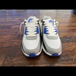 Nike air max 90 hyper royal size 6.5 kids